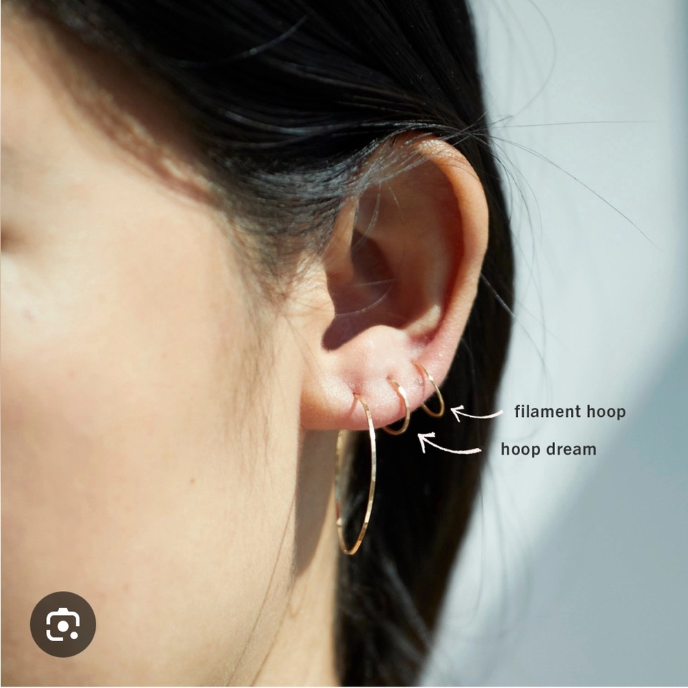 Catbird small hammered dream hoops - Picture 2 of 10